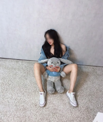 Мои услуги обеспечат тебе незабываемое удовольствие. У меня есть отличные отзывы и я всегда готова помочь реализовать твои фантазии. Фото настоящие, без ретуши. Живу в самом сердце Москвы, так что не упусти шанс встретиться со мной. Обещаю, ты останешься доволен и захочешь вернуться снова! 💋 2220, 24 года